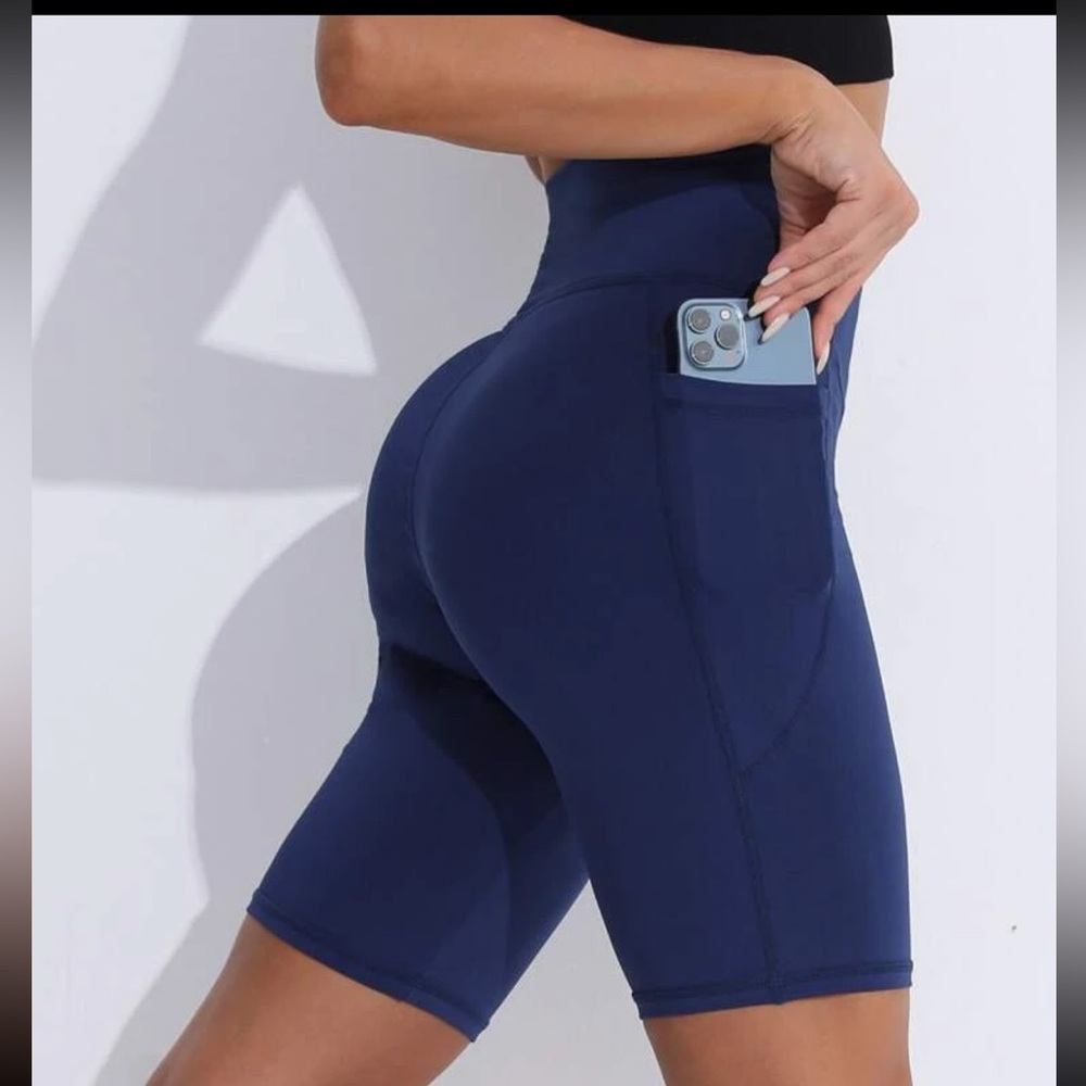 SHEIN Sport Studio High Stretch Sports Shorts with Phone Pocket